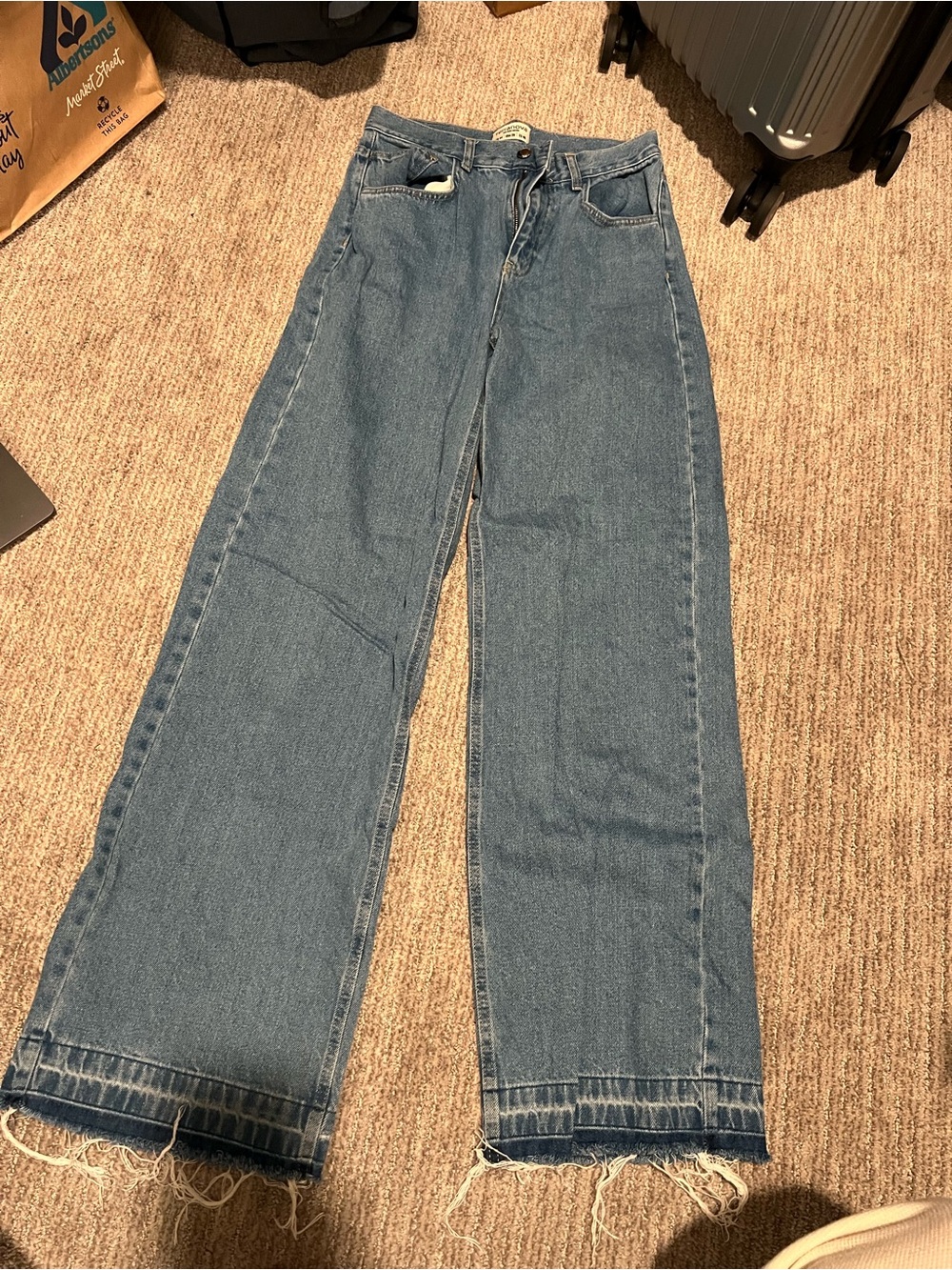 High-Rise Wide Leg Jeans in Medium Blue